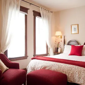 Bed & Breakfast Homestead House, Hamilton